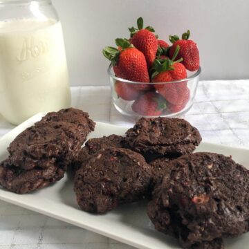 These rich and fudgy chocolate-packed cookies that resemble the taste of a brownie with the sweetness from fresh strawberries, will be your next go-to cookie for any occasion.