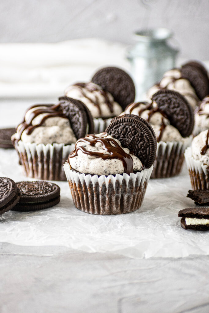 chocolate oreo cupcakes with homemade oreo frosting and plenty of oreo cookies