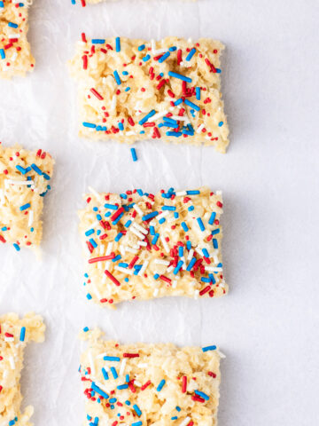 16 rice krispie treats for the 4th of July.